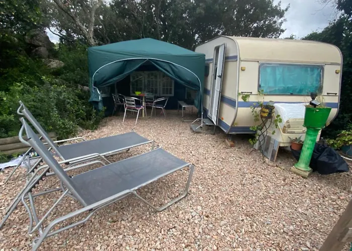 Camping Individuel Dans La Maquis Corse